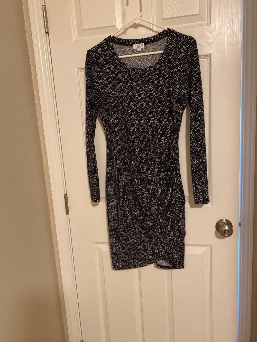 AVLN studio long sleeve knee length dress